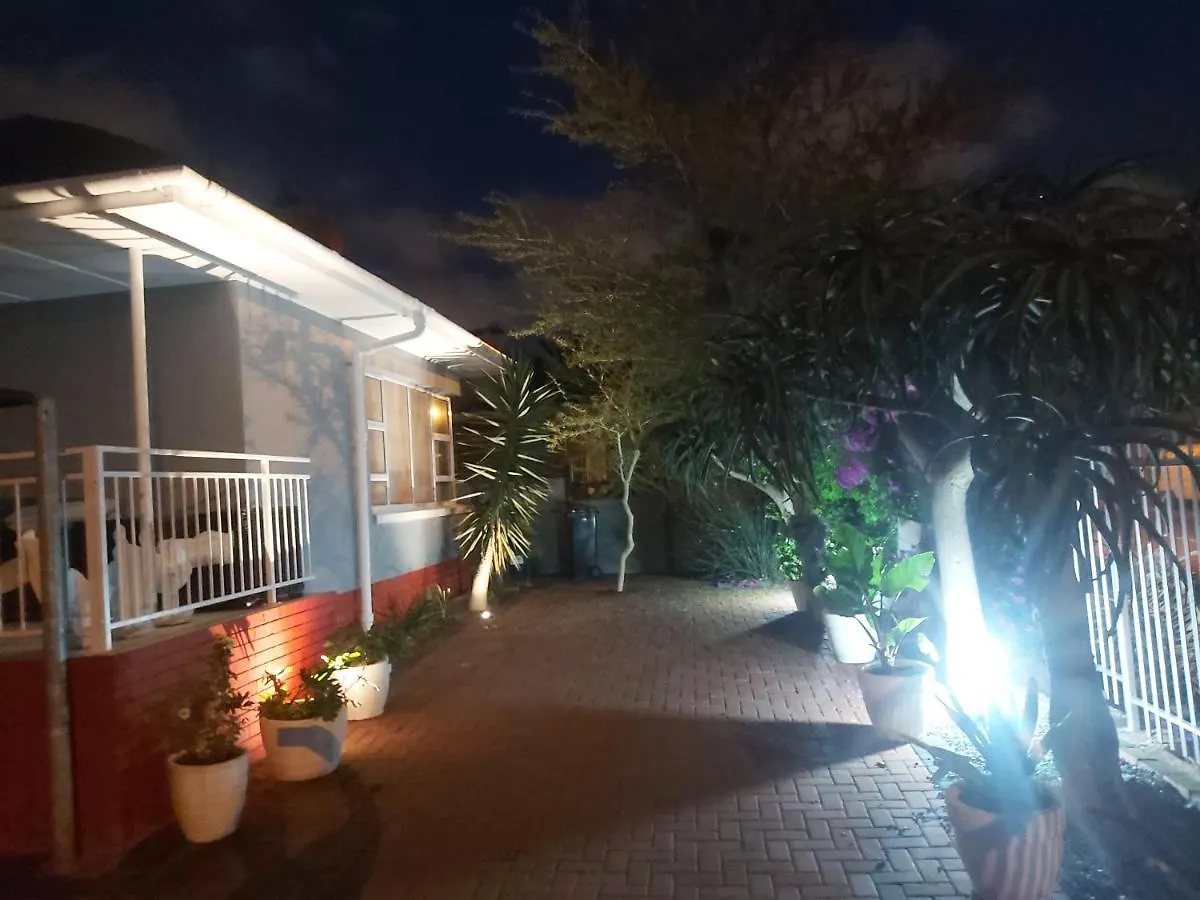 Izuba Lodge Cape Town Guest house